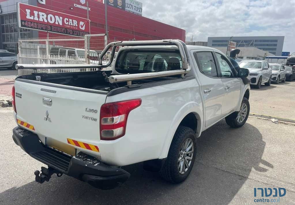 2016' Mitsubishi L200 4X4 מיצובישי טרייטון photo #2