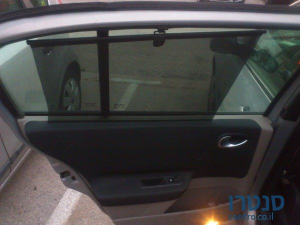 2006' Renault Megane photo #3