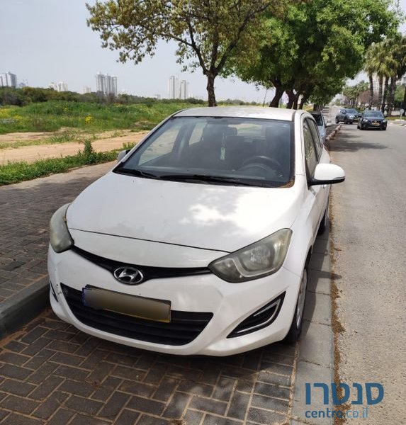 2013' Hyundai i20 יונדאי photo #4