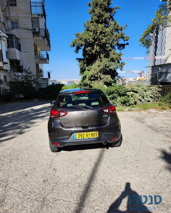 2017' Mazda 2 מאזדה photo #2