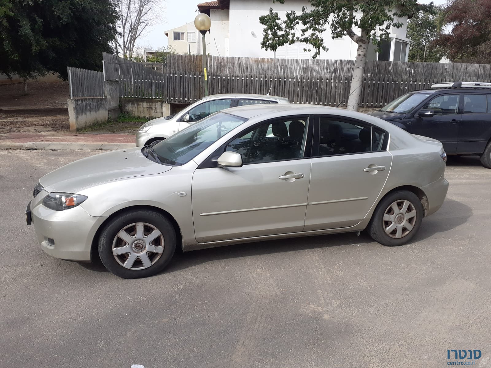 2008' Mazda 3 photo #3