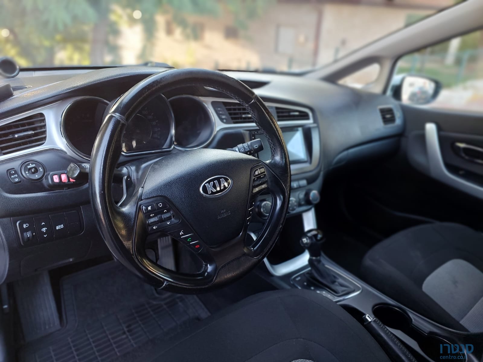 2016' Hyundai i30 photo #6