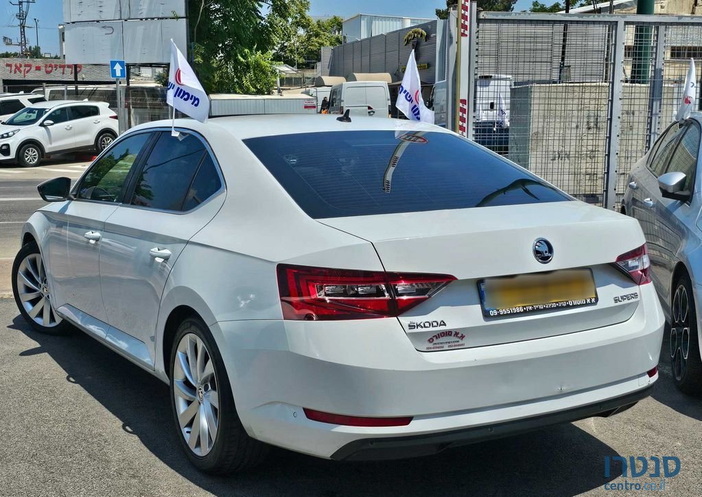 2016' Skoda Superb סקודה סופרב photo #3