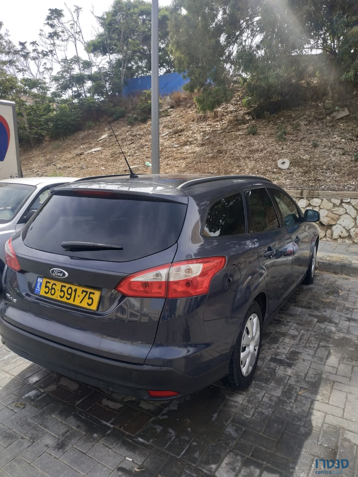 2012' Ford Focus photo #2