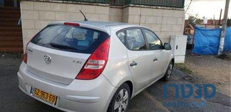 2009' Hyundai I30 סופרים ‏1600 photo #2