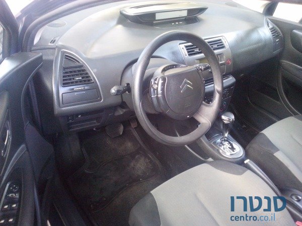 2009' Citroen C4 photo #4