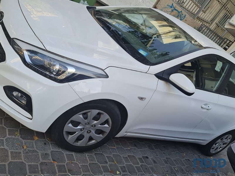 2020' Hyundai i20 יונדאי photo #3