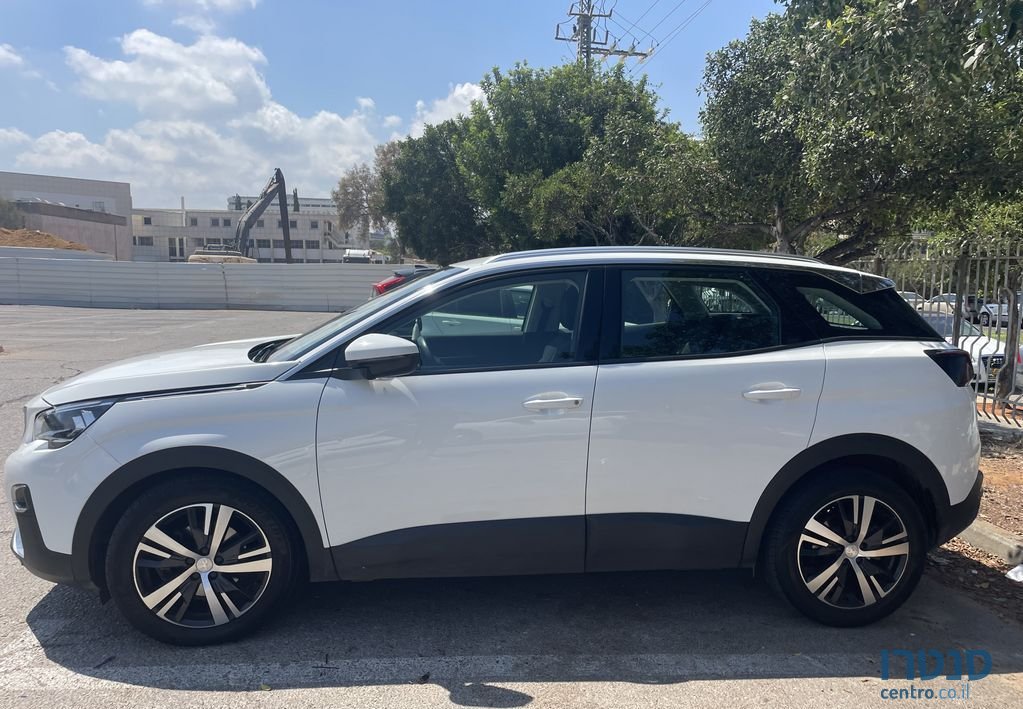 2019' Peugeot 3008 פיג'ו photo #6