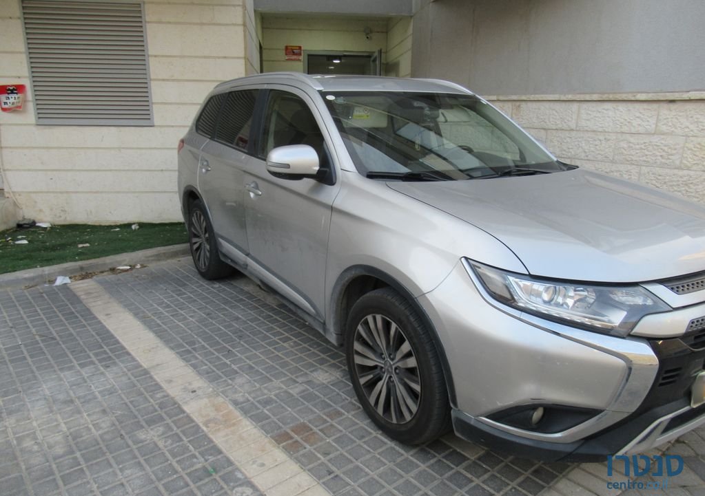 2019' Mitsubishi Outlander מיצובישי אאוטלנדר photo #3