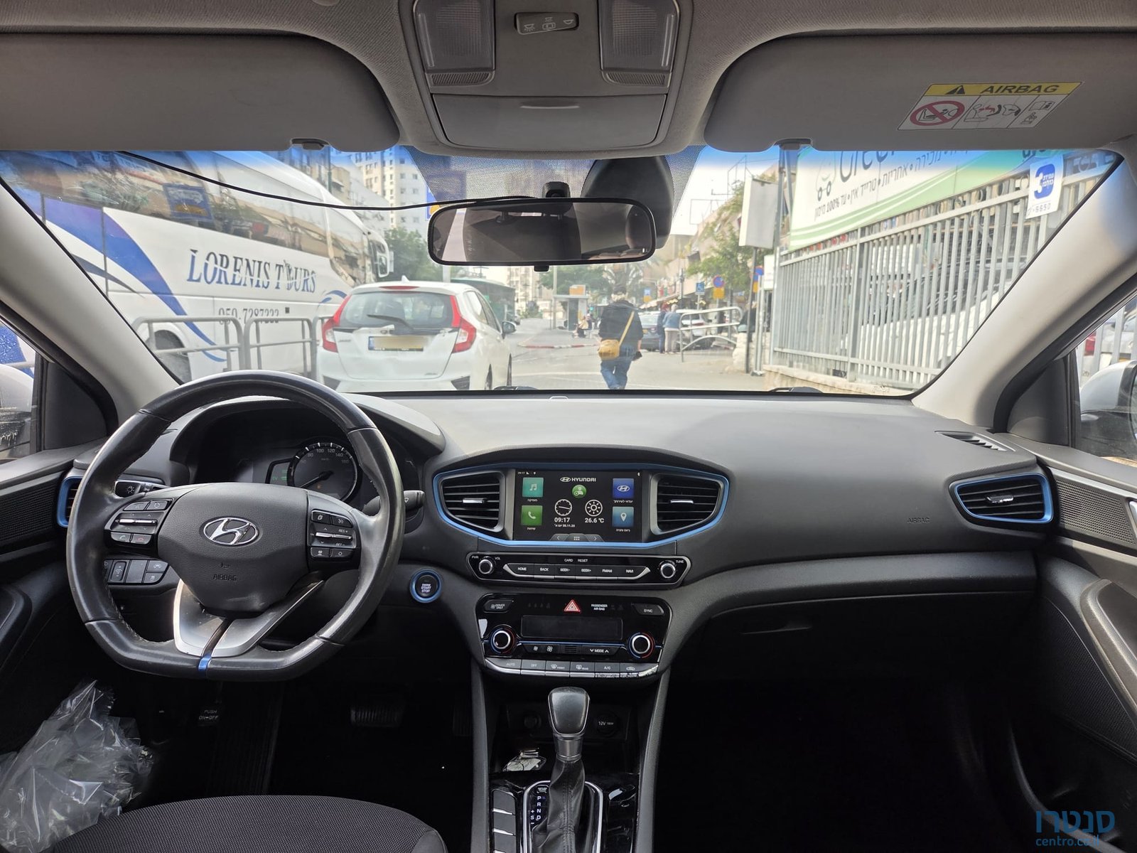 2017' Hyundai Ioniq photo #2