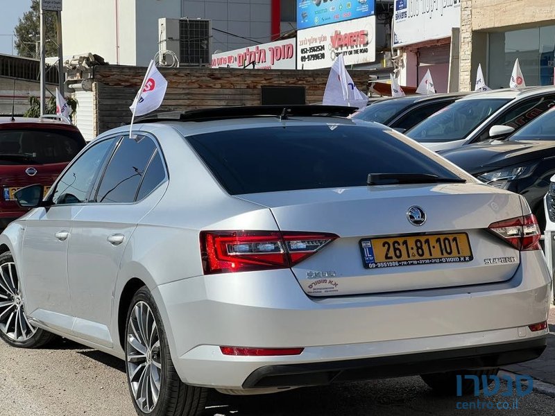 2017' Skoda Superb סקודה סופרב photo #5