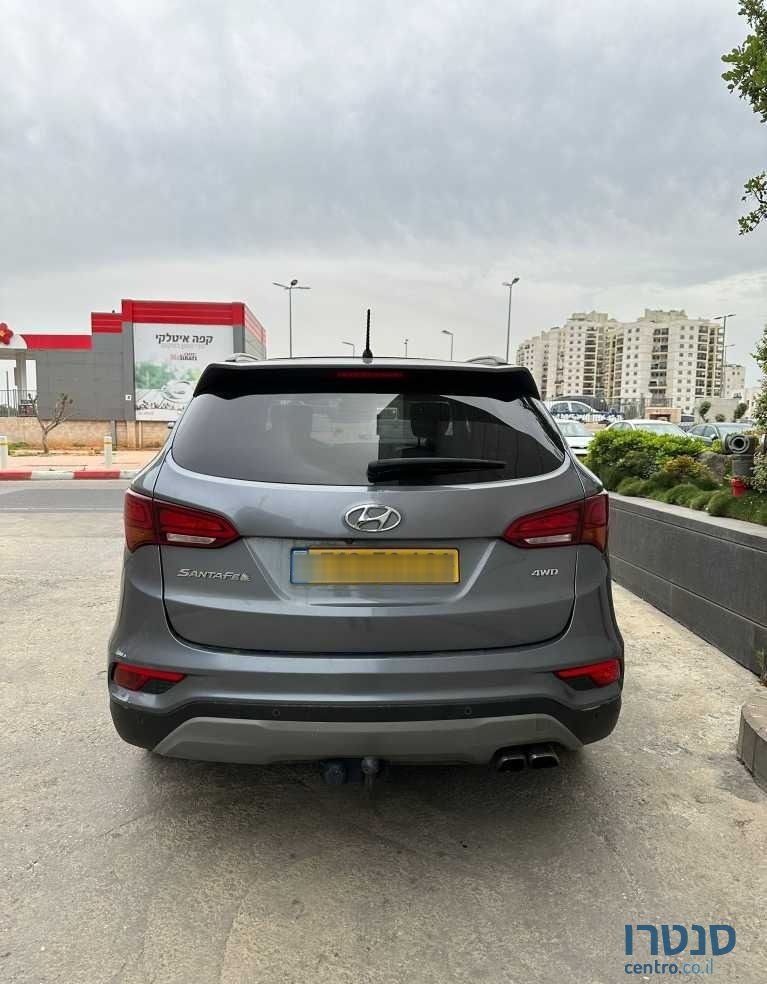 2018' Hyundai Santa Fe יונדאי סנטה פה photo #4