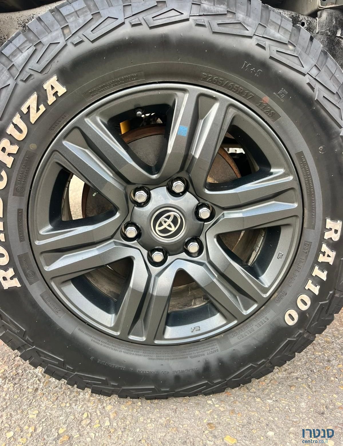 2022' Toyota Hilux טויוטה היילקס photo #2