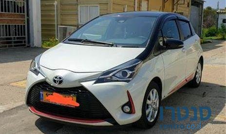 2017' Toyota Yaris טויוטה יאריס photo #4