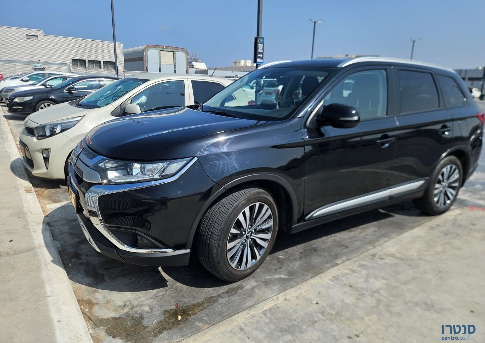 2020' Mitsubishi Outlander מיצובישי אאוטלנדר photo #2