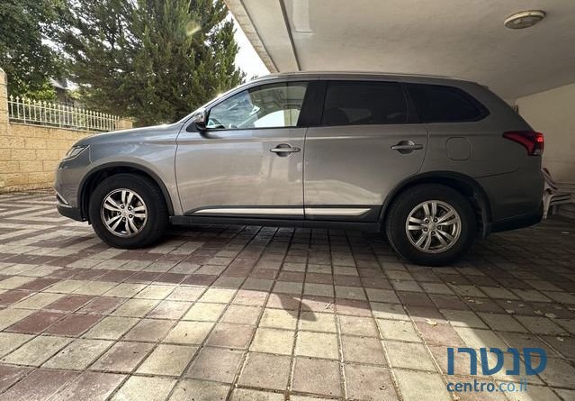 2016' Mitsubishi Outlander מיצובישי אאוטלנדר photo #3