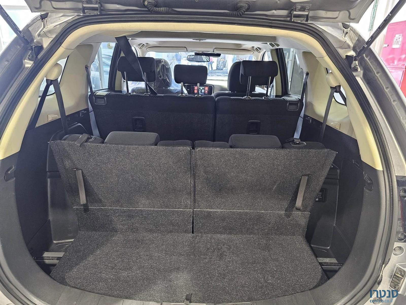 2019' Mitsubishi Outlander photo #7