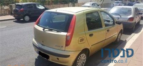 2002' Fiat Punto photo #3