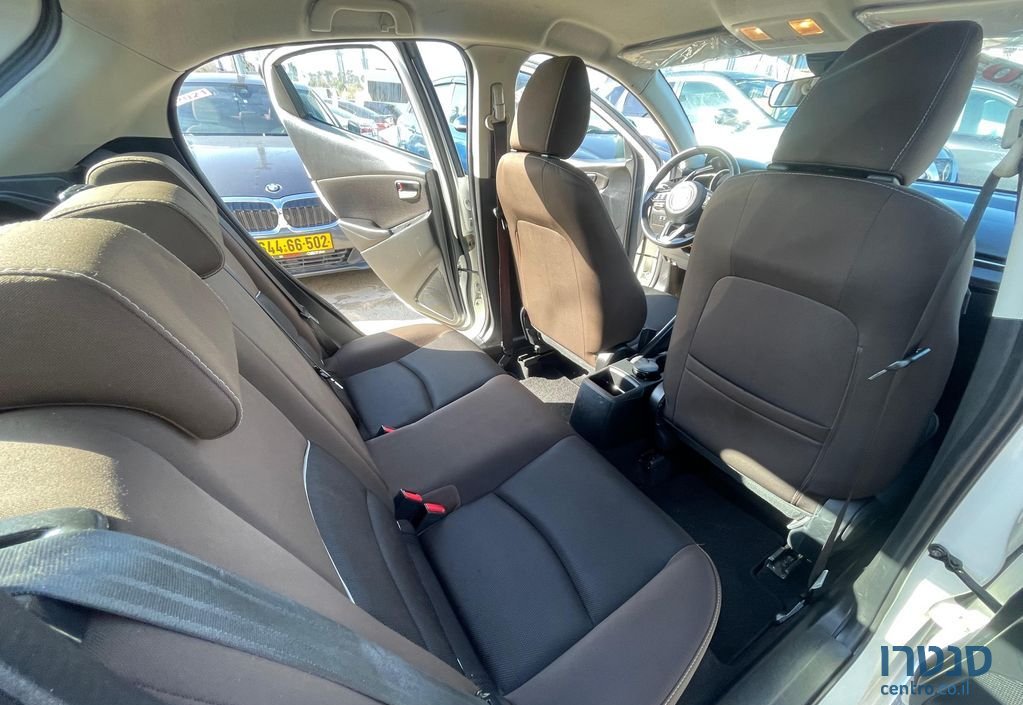 2022' Mazda 2 מאזדה photo #3