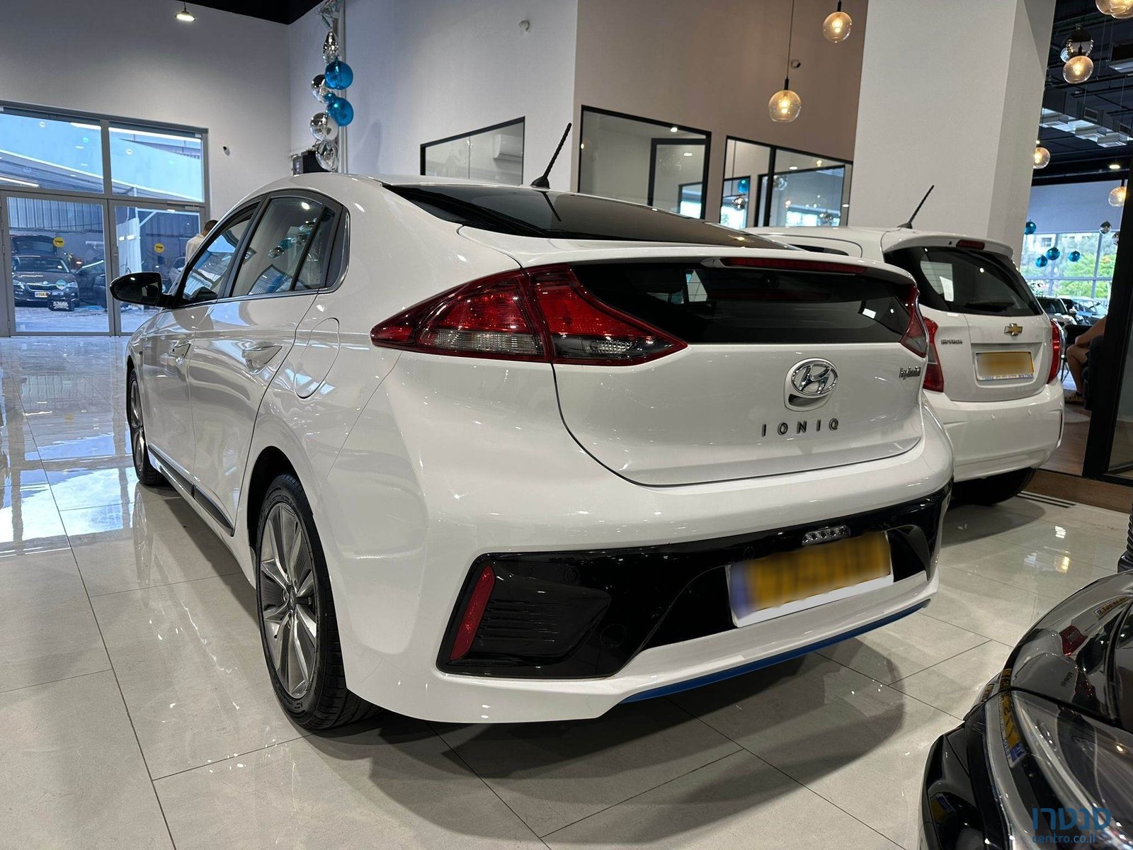 2019' Hyundai Ioniq photo #3