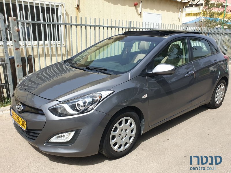 2014' Hyundai i30 photo #1