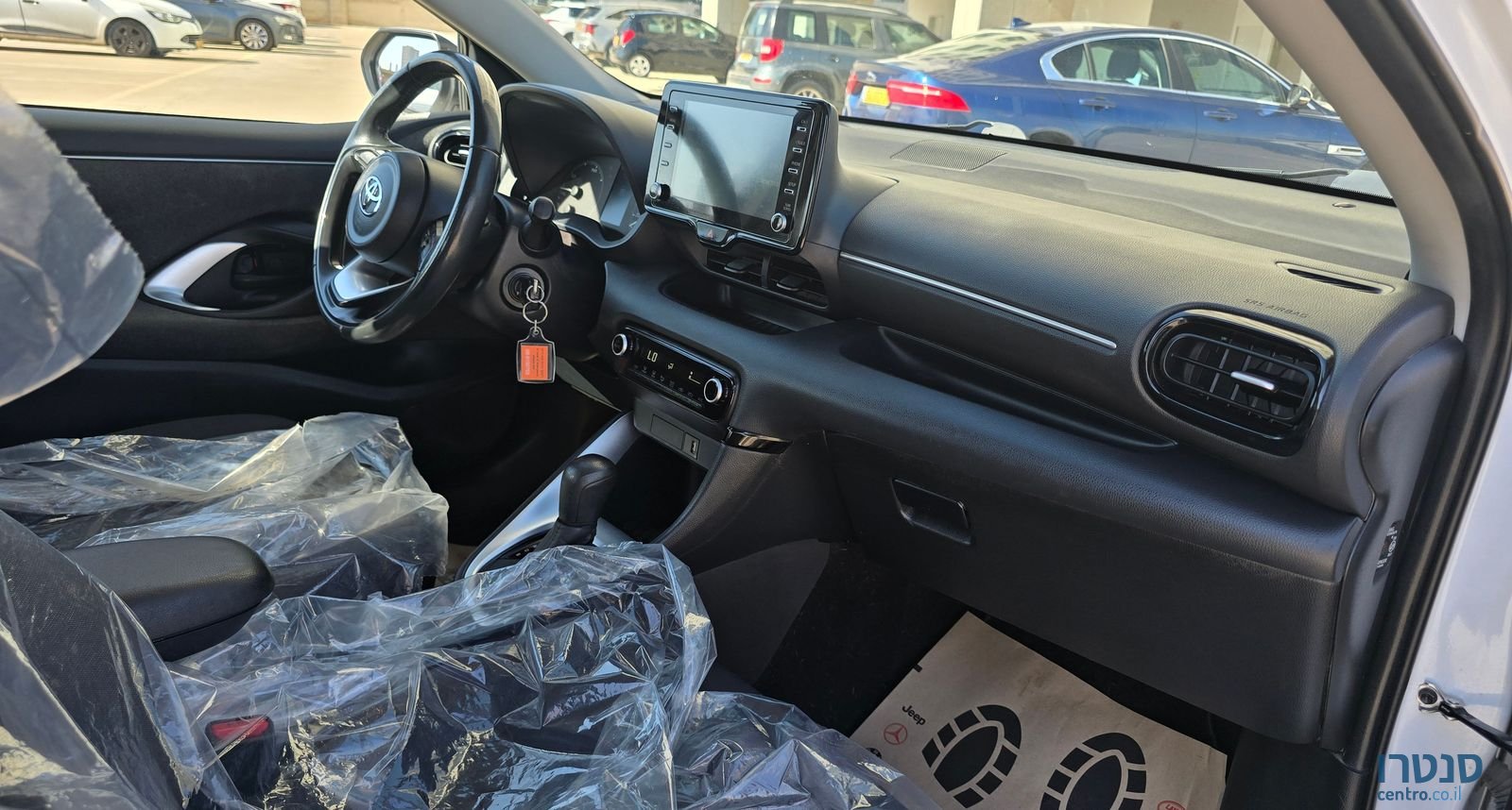 2021' Toyota Yaris טויוטה יאריס photo #5