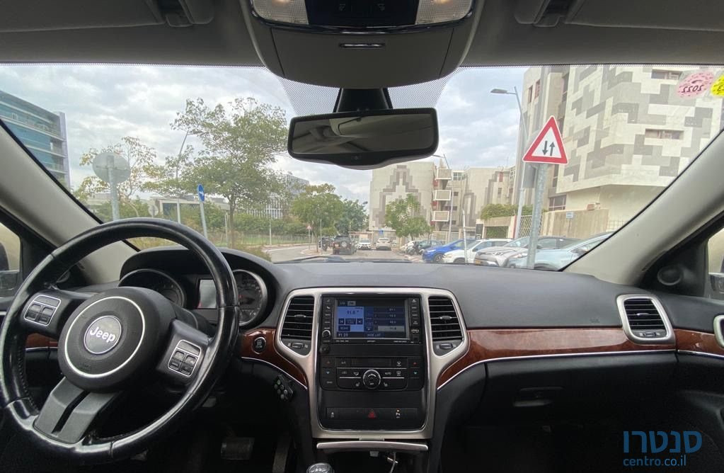 2011' Jeep Grand Cherokee ג'יפ גרנד צ'ירוקי photo #6