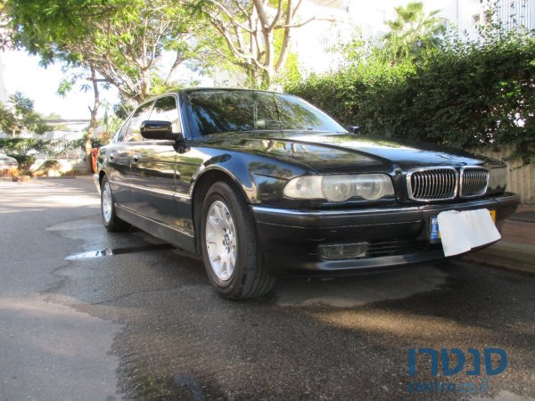 2000' BMW 728 i photo #2