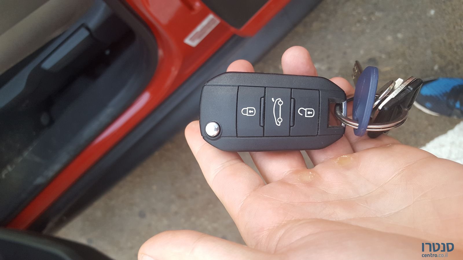 2016' Citroen C4 cactus photo #3