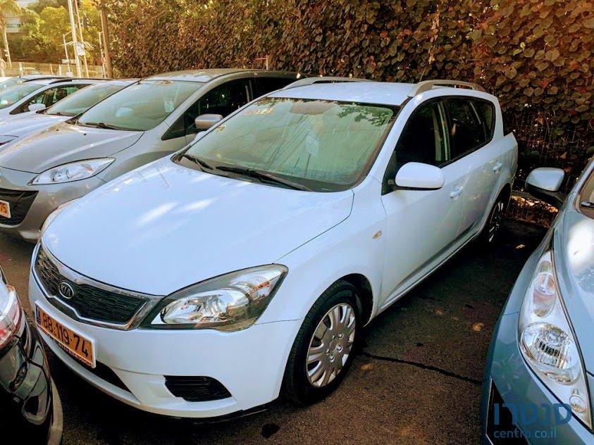 2012' Kia Ceed photo #1