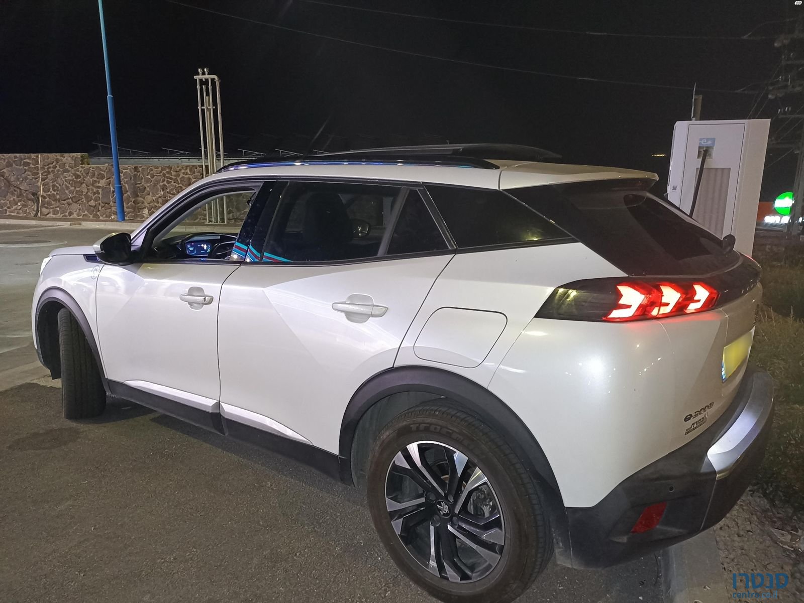 2021' Peugeot 2008 פיג'ו photo #2