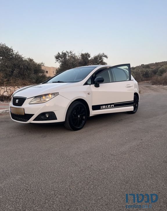 2012' SEAT Ibiza סיאט איביזה photo #1
