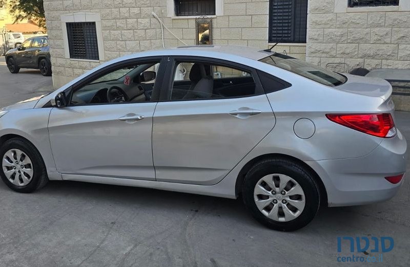 2016' Hyundai i25 יונדאי אקסנט photo #4