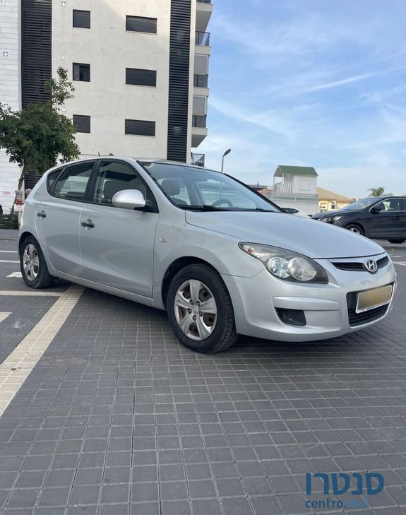2009' Hyundai i30 יונדאי photo #2