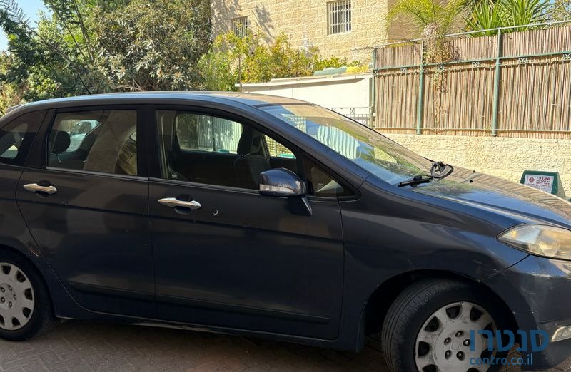 2009' Honda FR-V הונדה photo #4