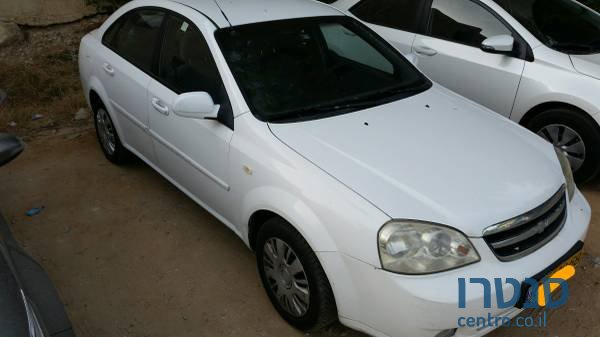 2005' Chevrolet Optra photo #1