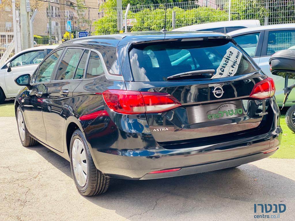 2017' Opel Astra photo #4