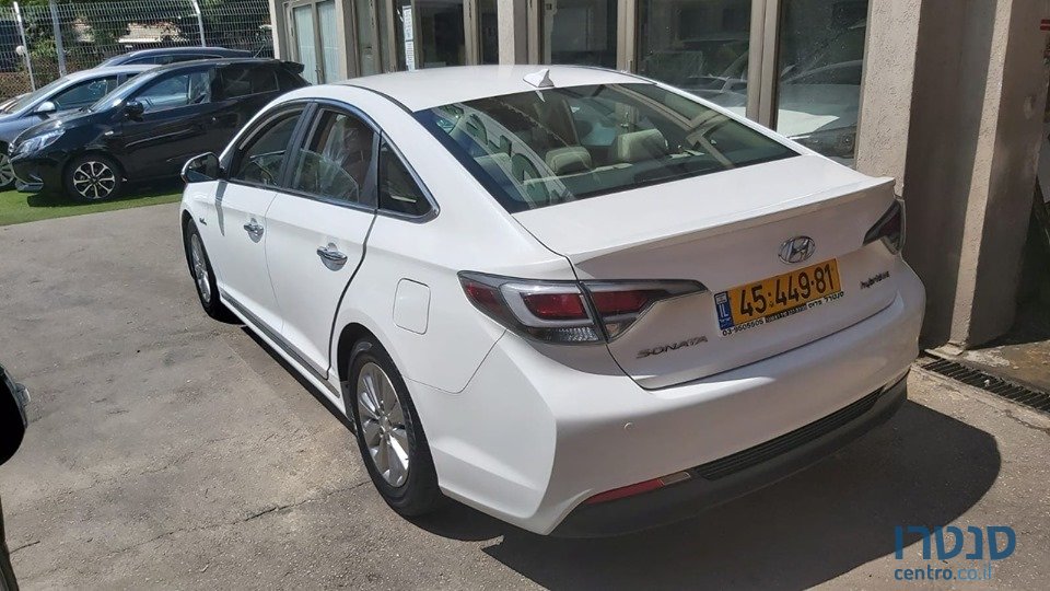 2017' Hyundai Sonata photo #2