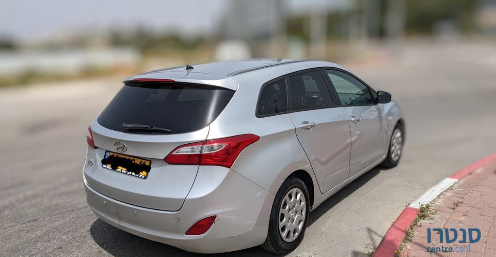 2013' Hyundai I30Cw יונדאי photo #4