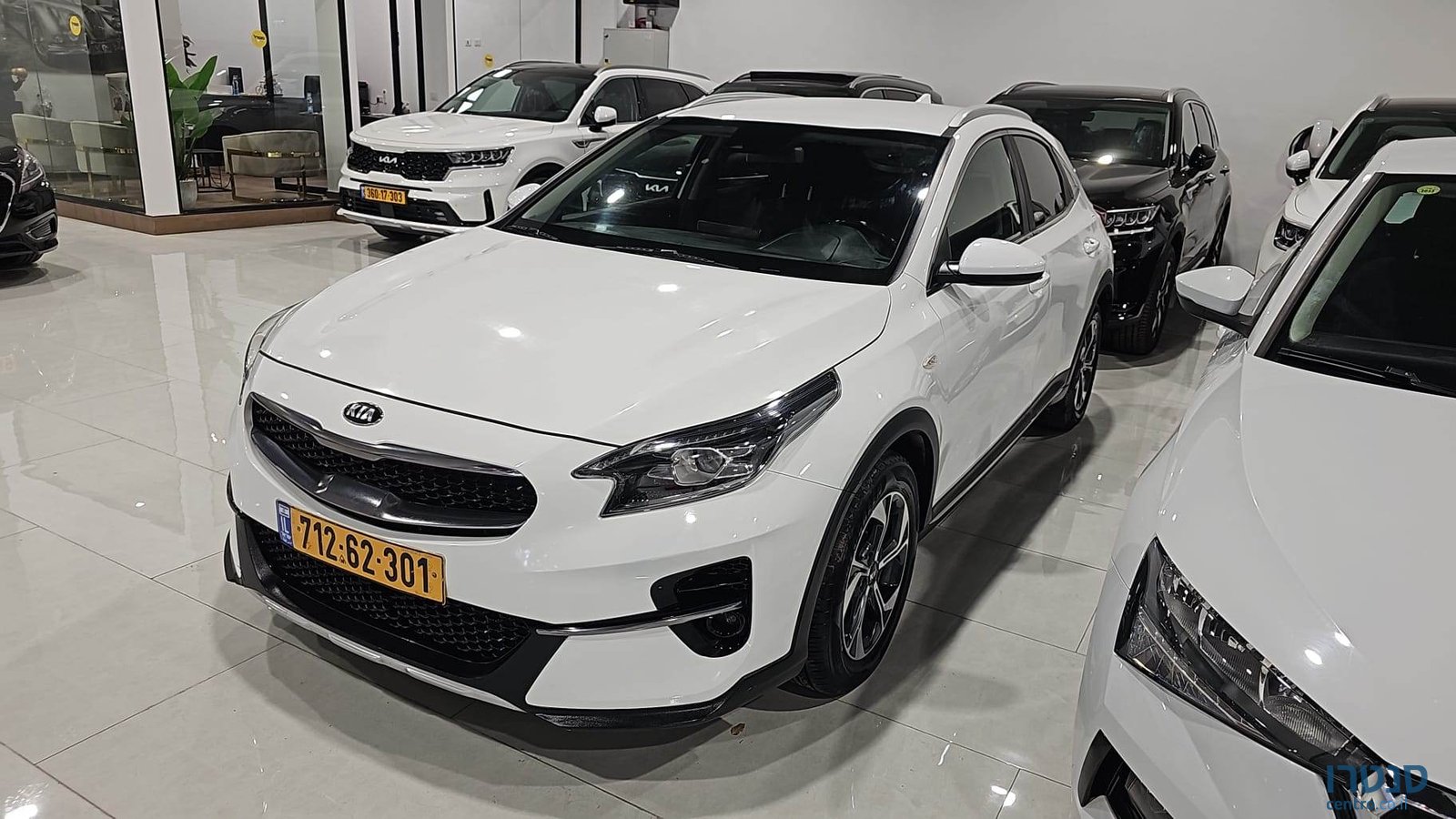 2020' Kia XCeed LX photo #2