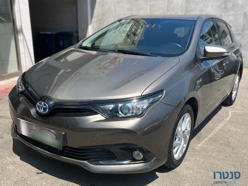 2019' Toyota Auris photo #1