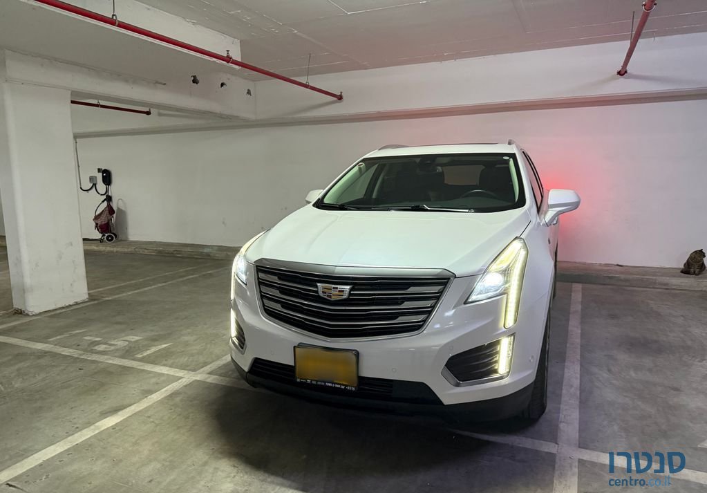 2019' Cadillac XT5 קאדילק photo #1