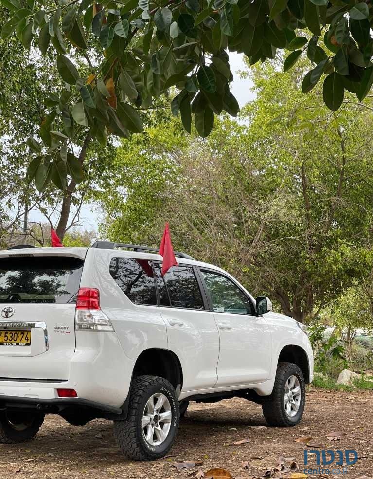 2011' Toyota Land Cruiser טויוטה לנד קרוזר photo #5