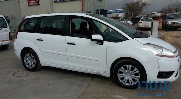 2009' Citroen Grand C4 Picasso photo #3