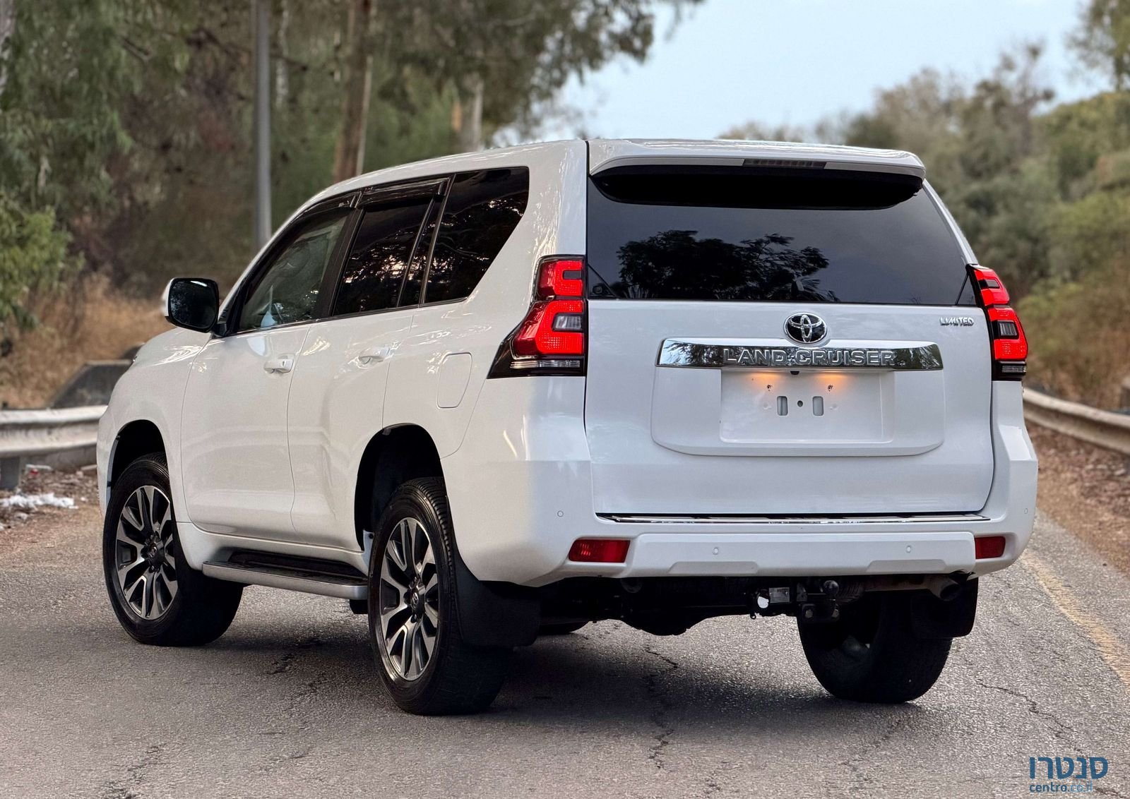 2022' Toyota Land Cruiser טויוטה לנד קרוזר photo #4