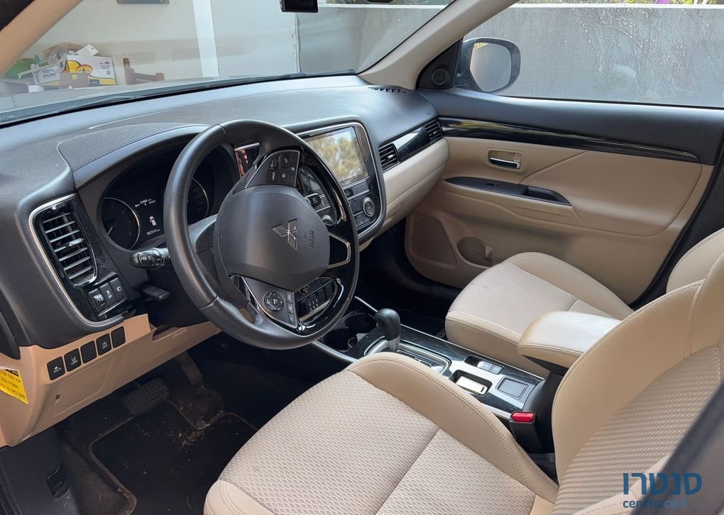 2019' Mitsubishi Outlander מיצובישי אאוטלנדר photo #3