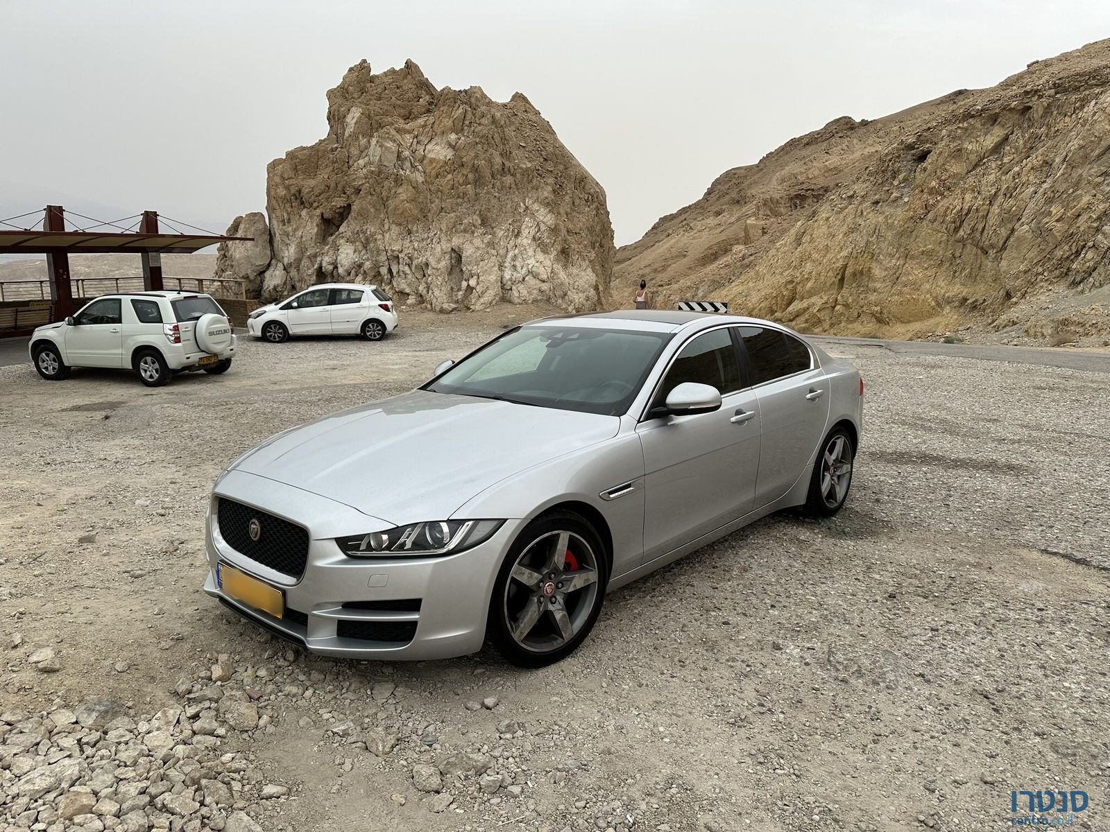 2016' Jaguar XE יגואר photo #3