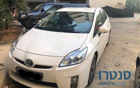 2010' Toyota Prius טויוטה פריוס photo #3