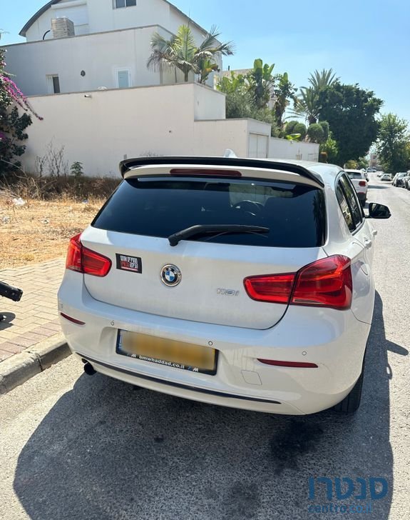 2015' BMW 1 Series ב.מ.וו סדרה 1 photo #2