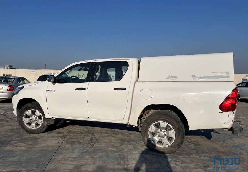 2017' Toyota Hilux טויוטה היילקס photo #5